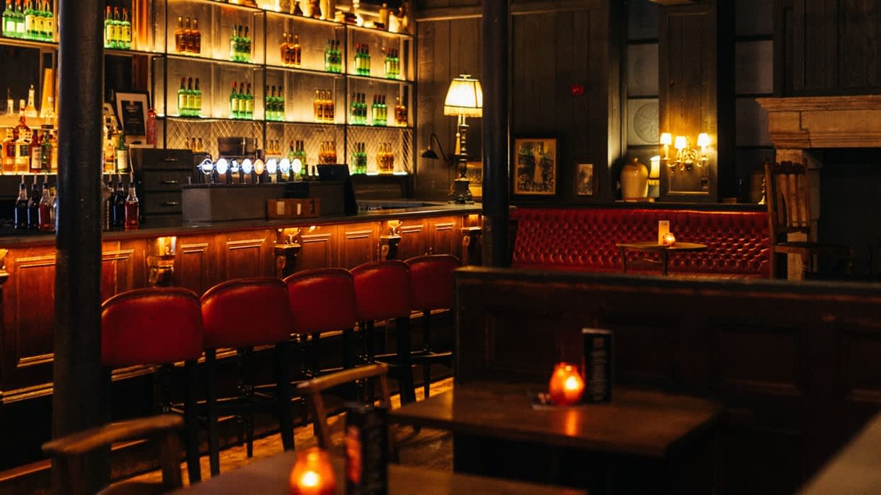 Henry’s & The Jailhouse