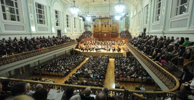 Ulster Hall