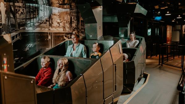 Titanic-Belfast-Shipyard-Ride